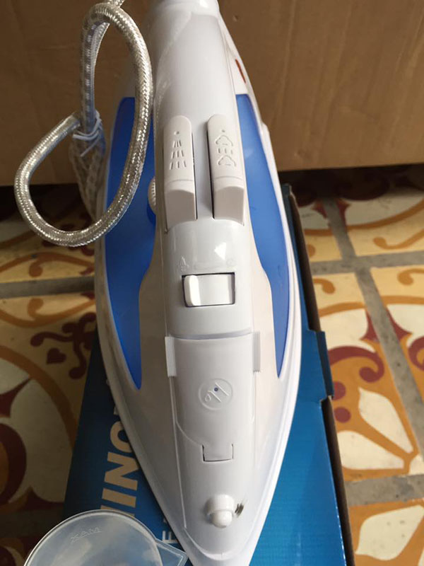 Bàn là hơi nước Shinon SH-203