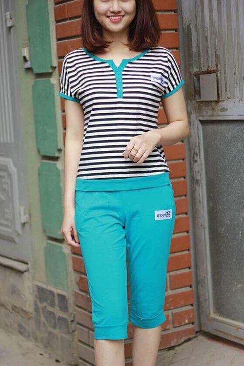 Bộ đồ mặc nhà pha kẻ Uniqlo