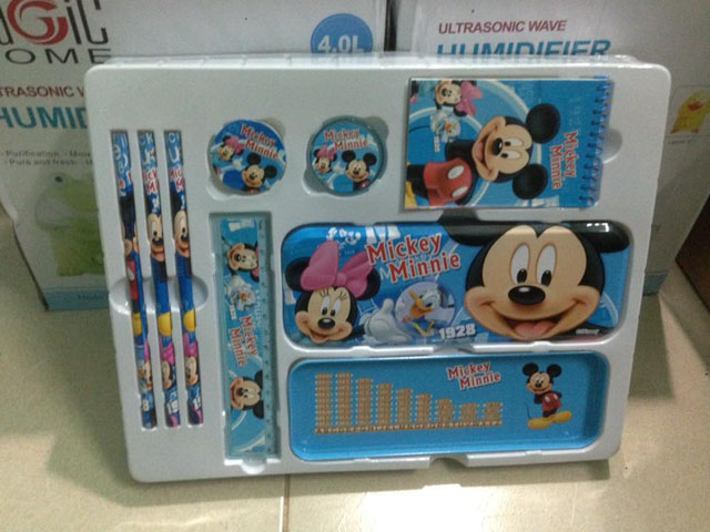Bán sỉ bộ đồ dùng học tập chuột Mickey