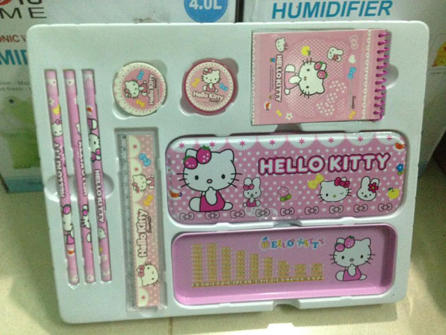 Bán sỉ bộ đồ dùng học tập Hello kitty