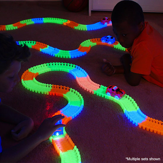Bộ lắp ghép đường đua ô tô Magic Tracks 220 pcs
