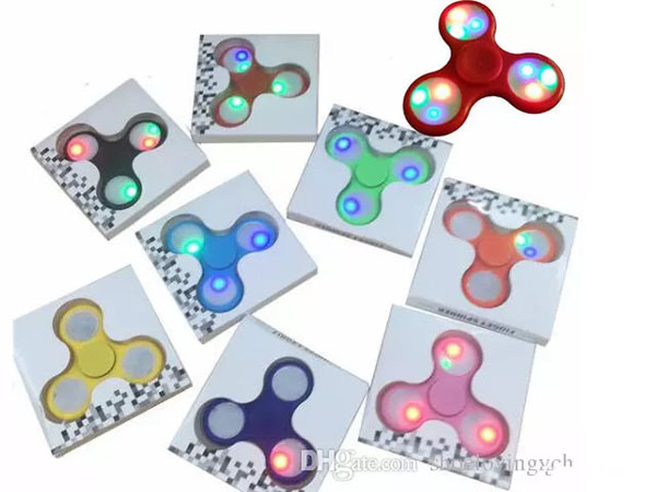 Con quay Spinner có đèn led phát sáng