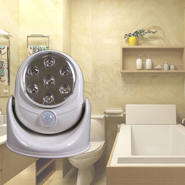 Đèn cảm ứng tiết kiệm điện xoay 360 độ
