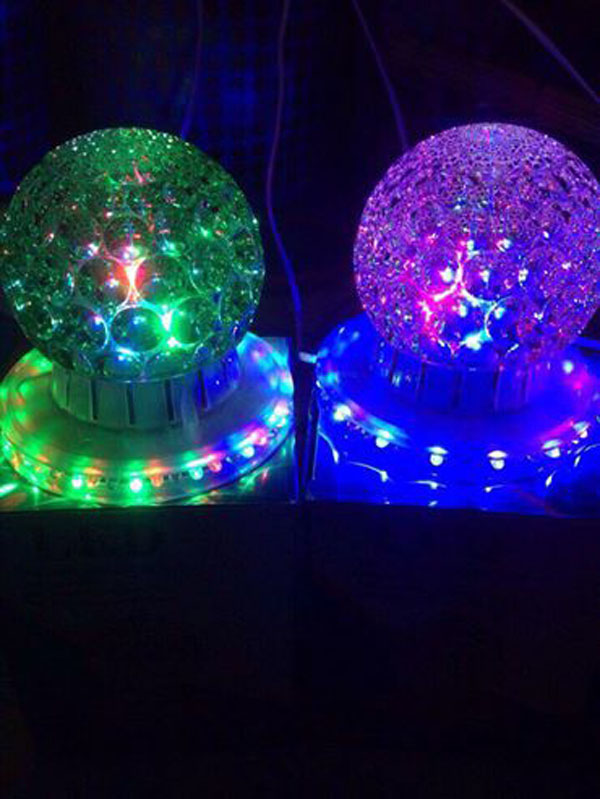 Đèn led trang trí full color rotating lamp