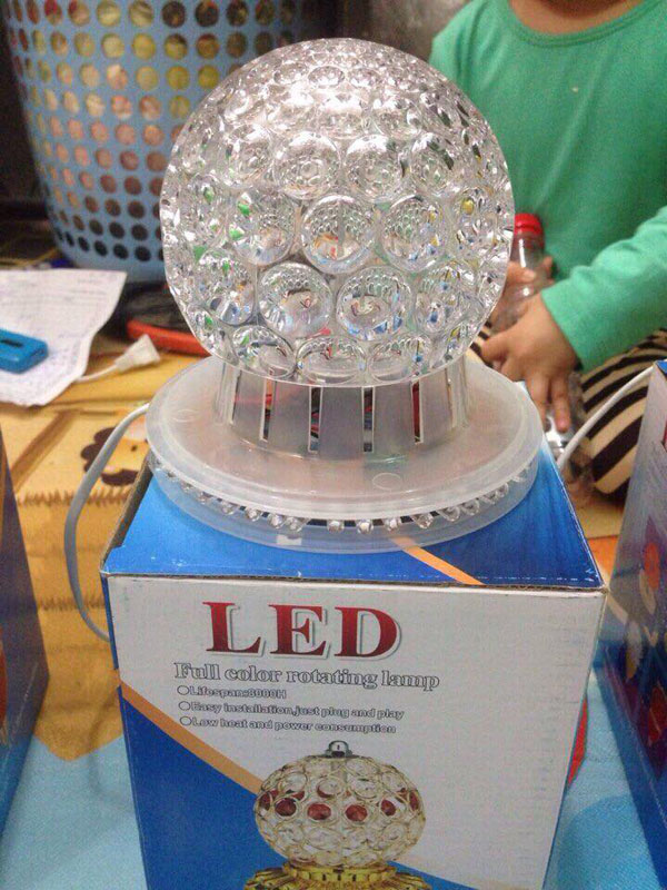 Đèn led trang trí full color rotating lamp