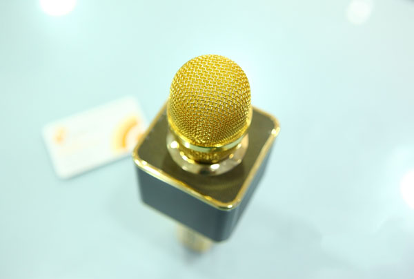 Micro kèm loa bluetooth YS-10 độc đáo