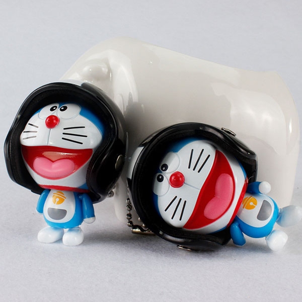 Bán buôn móc khóa Doremon đội nón bảo hiểm
