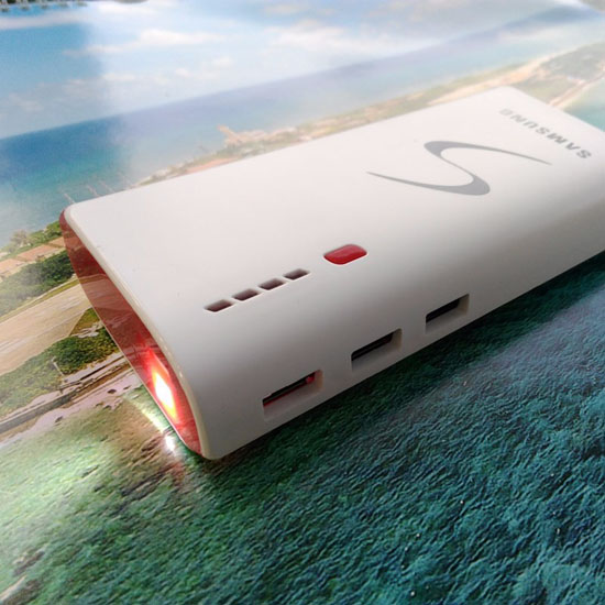 Pin sạc dự phòng Samsung chữ S 28000 mAh