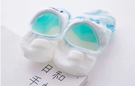 Tất hài dễ thương cho bé