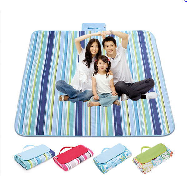 Thảm du lịch đa năng gấp gọn tiện dụng