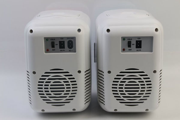 Tủ lạnh mini 2 chiều 4 lít tiện dụng